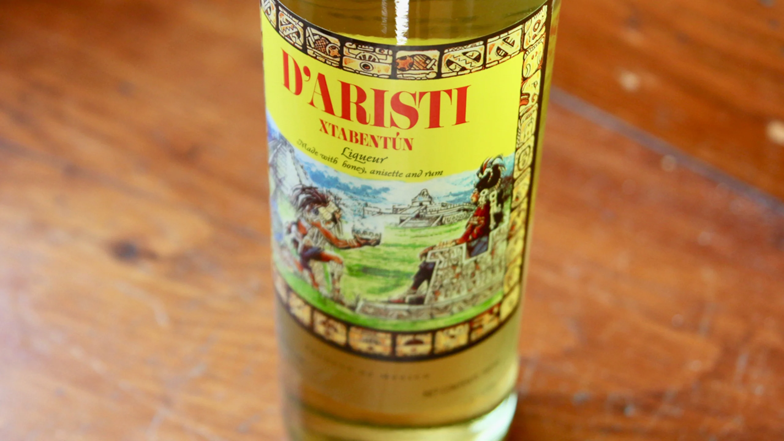 Este licor de miel de Yucatán es nuestro nuevo favorito para las fiestas