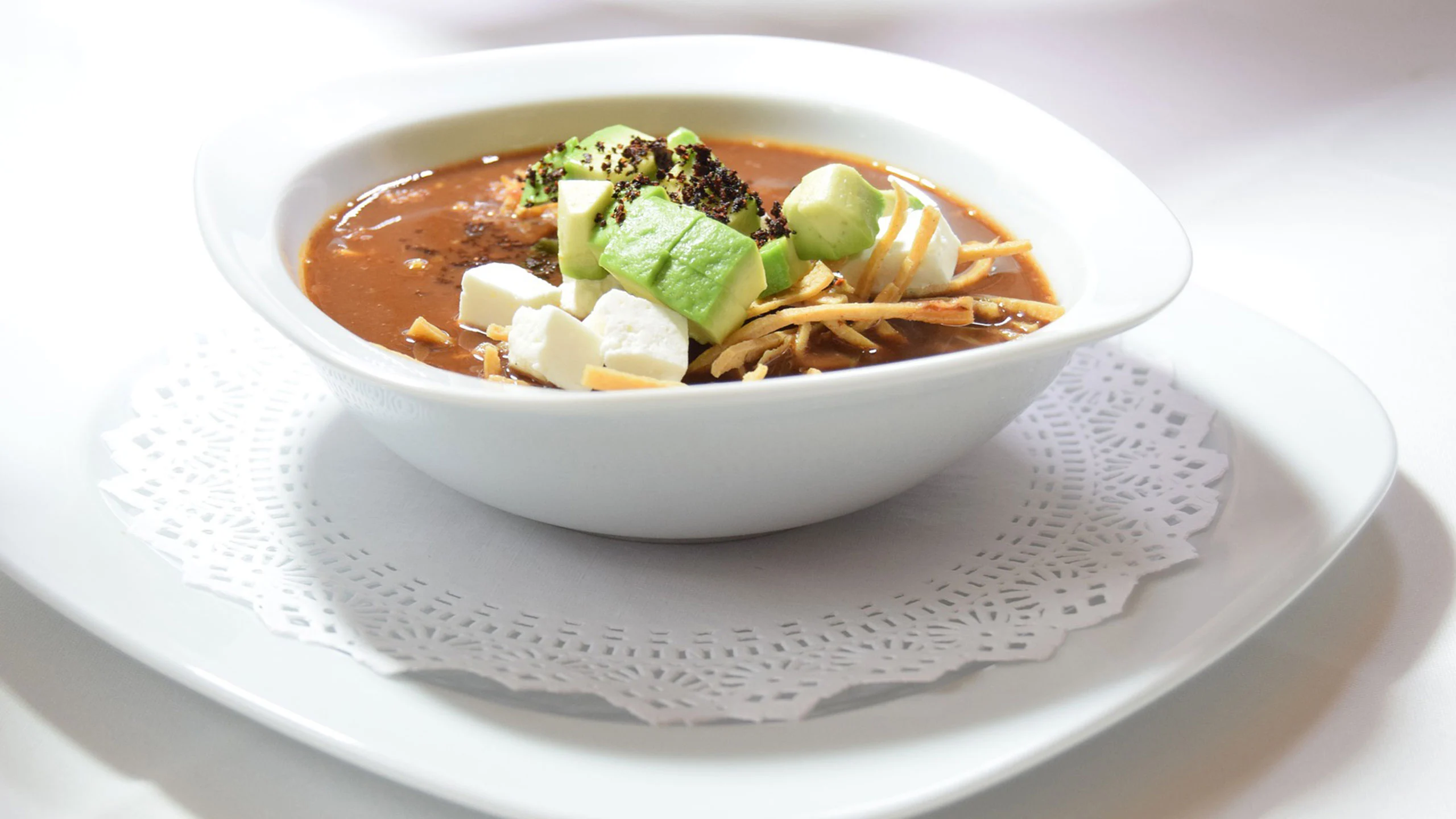 Sopa de tortilla: te contamos su verdadera historia y cómo se prepara Sopa de tortilla: te contamos su verdadera historia y cómo se prepara