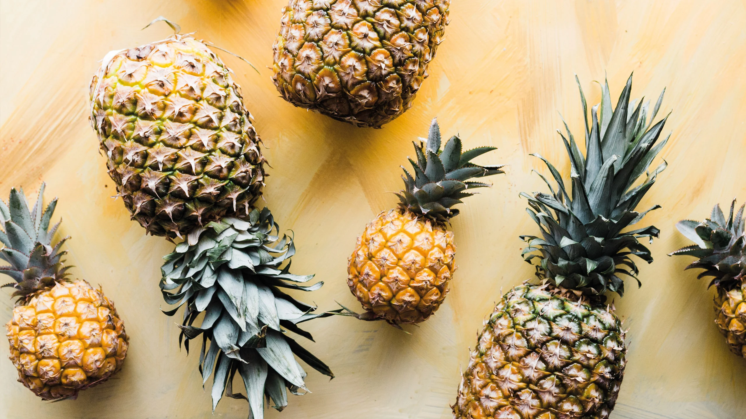 ¿Por qué la piña nos escalda la lengua?