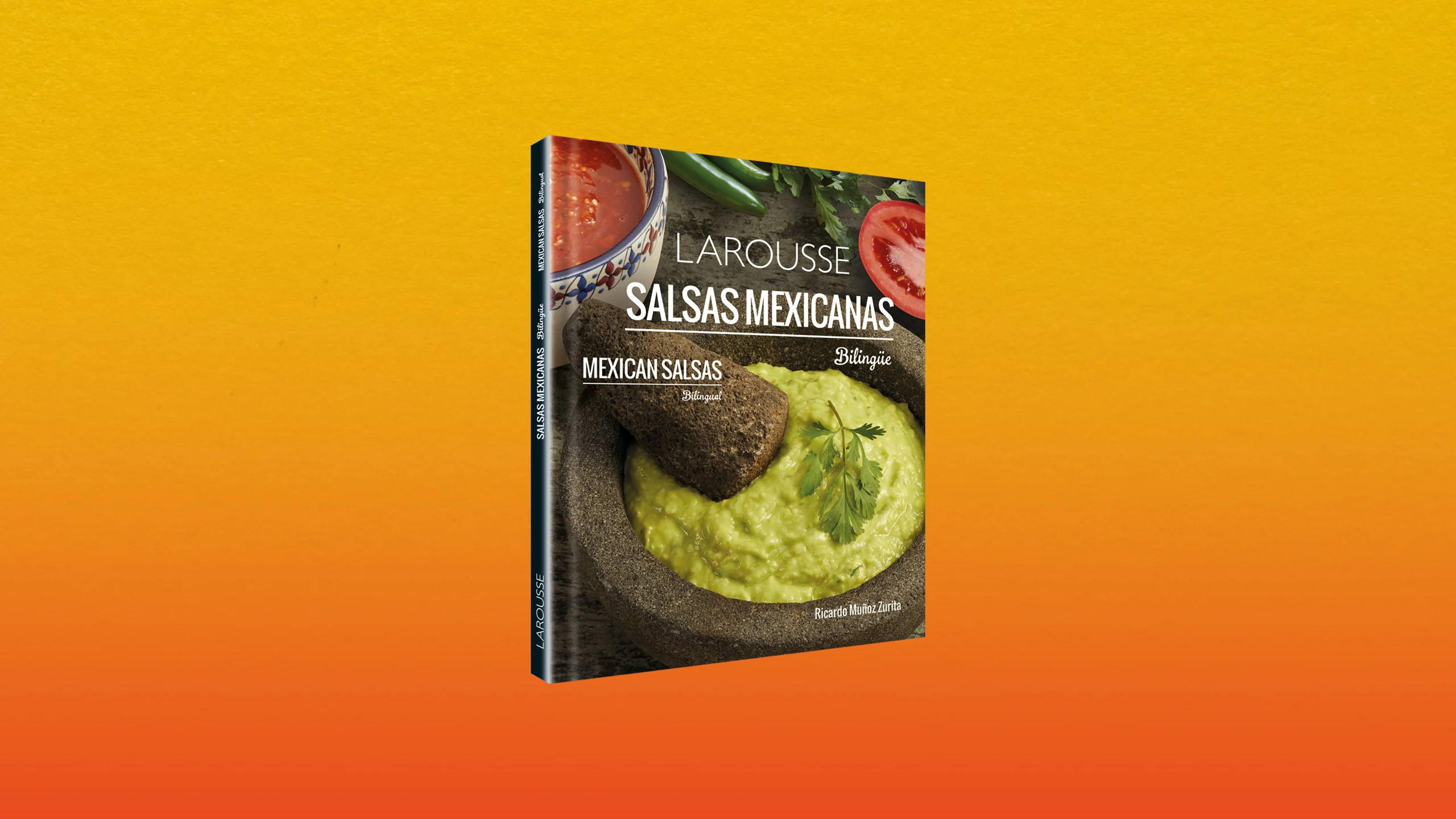 Salsas mexicanas, un compendio bilingüe con más de 80 recetas tradicionales