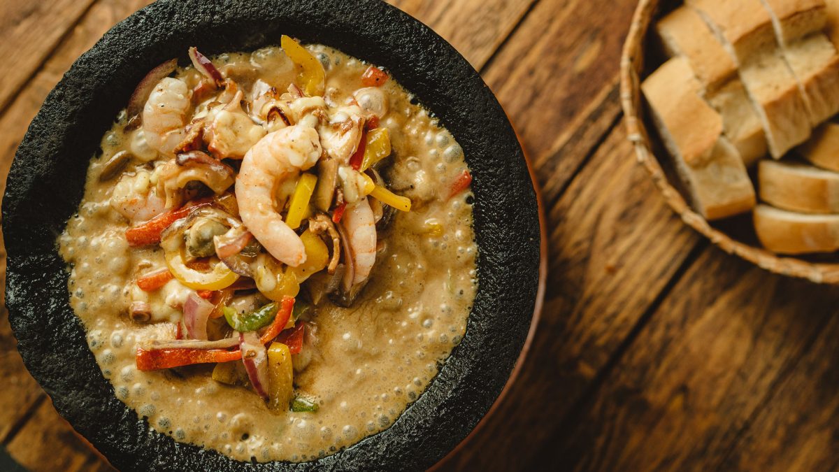 mariscos-molcajete