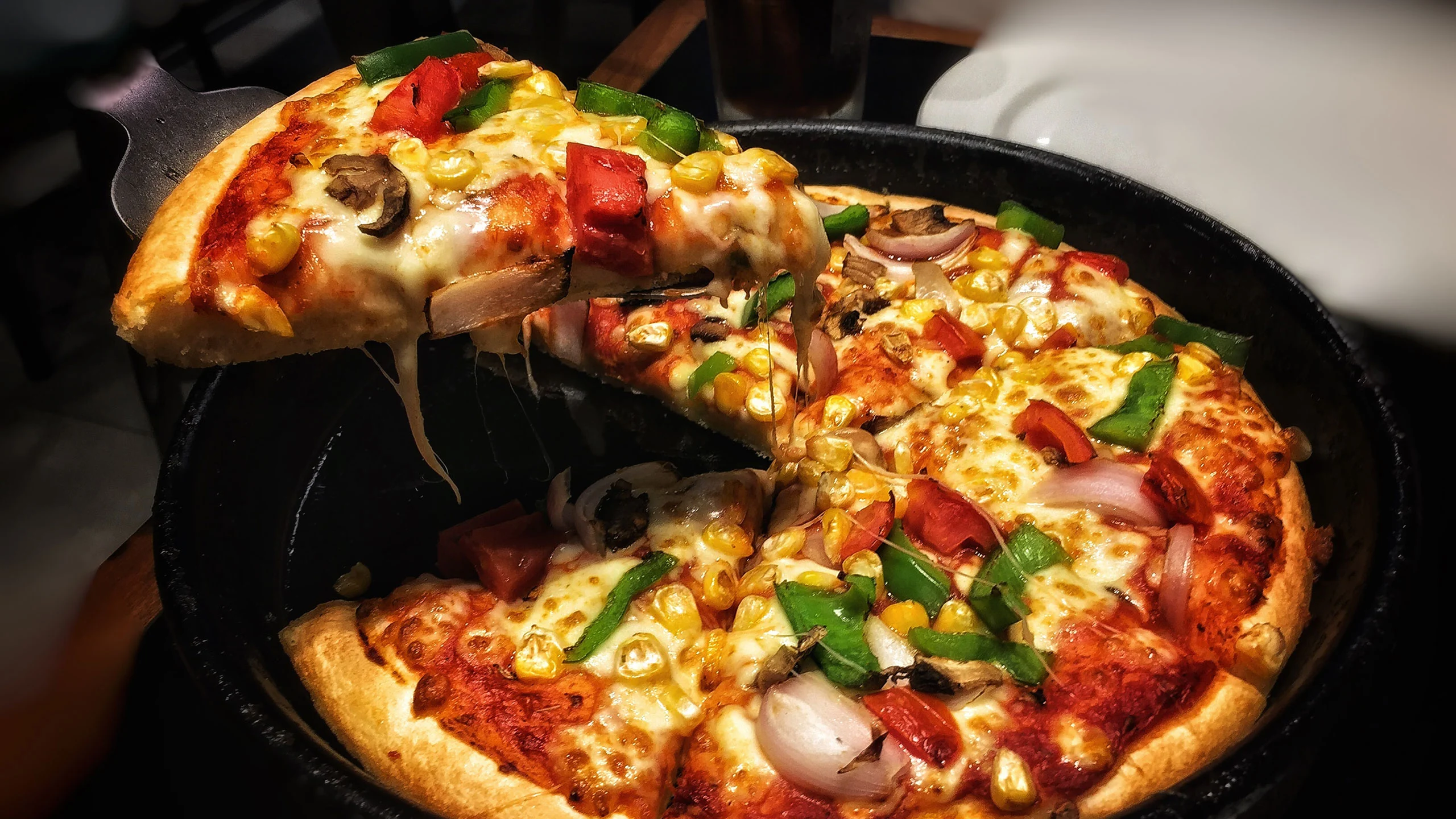 Aprende a preparar una pizza sin horno