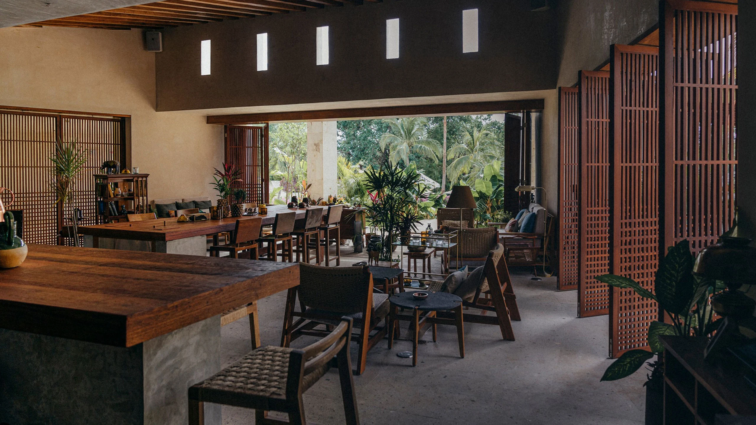 Uno de los mejores bartenders de México, Joshua Monaghan, llega a Zapote Bar, en Roosewood Mayakoba