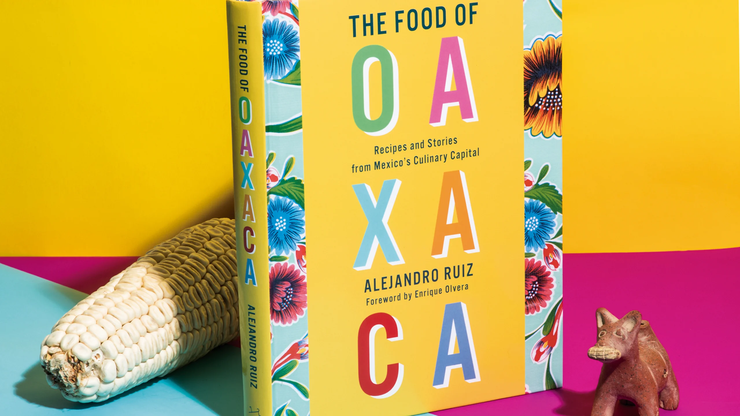 Este libro comparte las recetas de Oaxaca en los ojos de Alejandro Ruíz Este libro comparte las recetas de Oaxaca en los ojos de Alejandro Ruíz