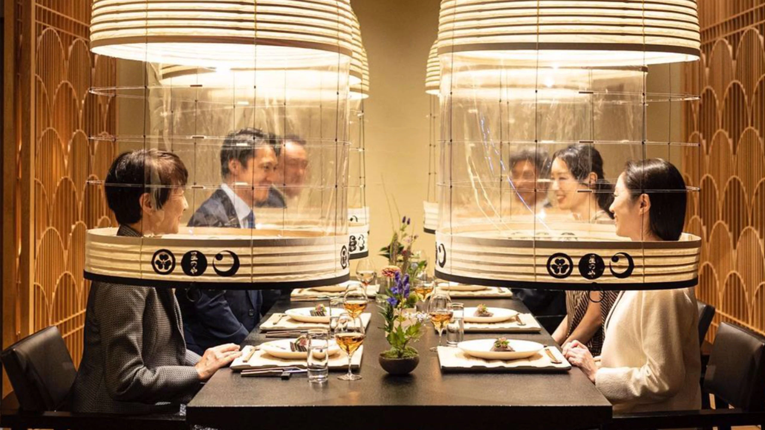 Hoshinoya Tokyo, el restaurante japonés que le pone un toque de diseño elegante al concepto de sana distancia