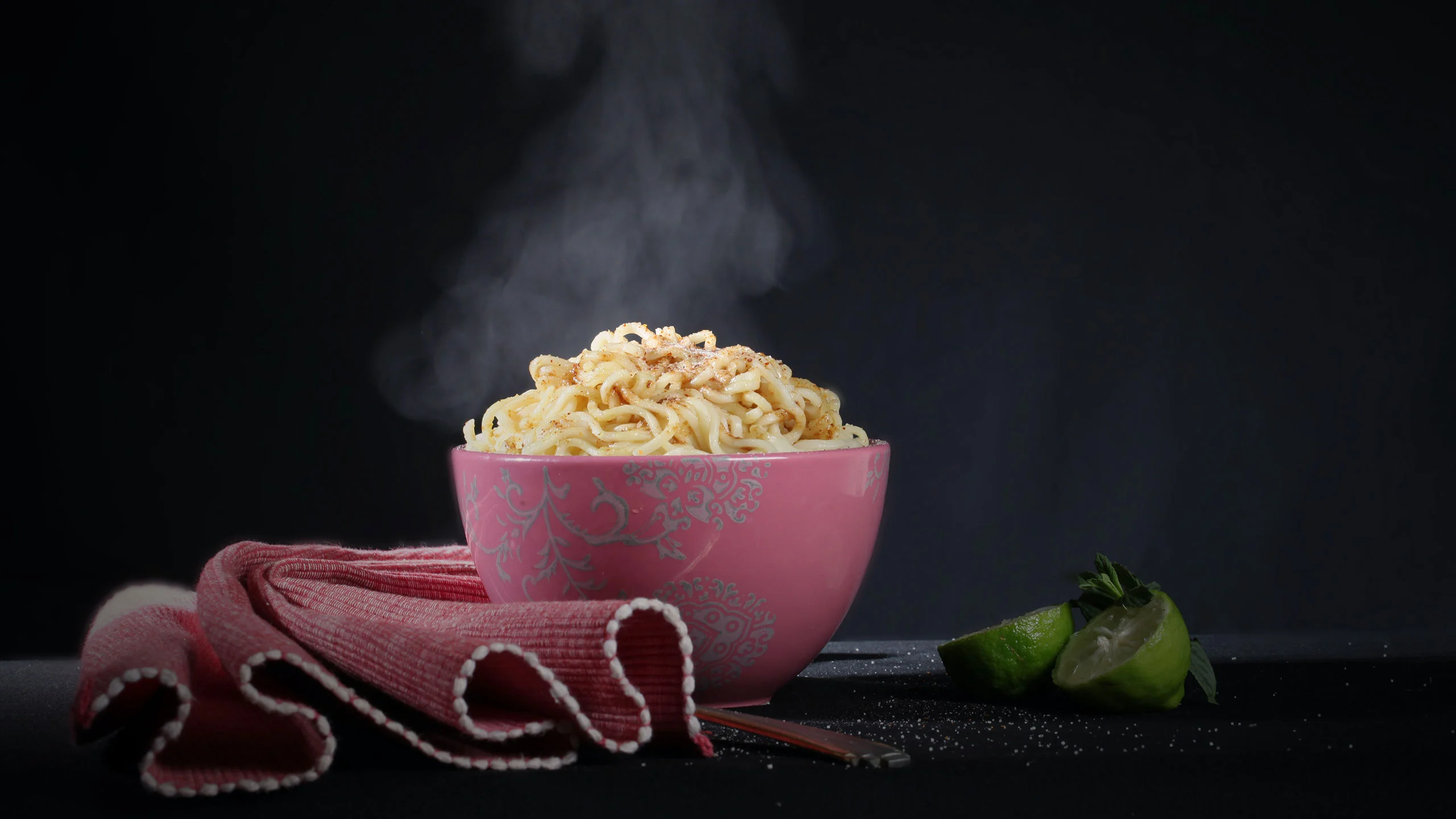 Prepara tus propios noodles para una versión casera de sopa instantánea