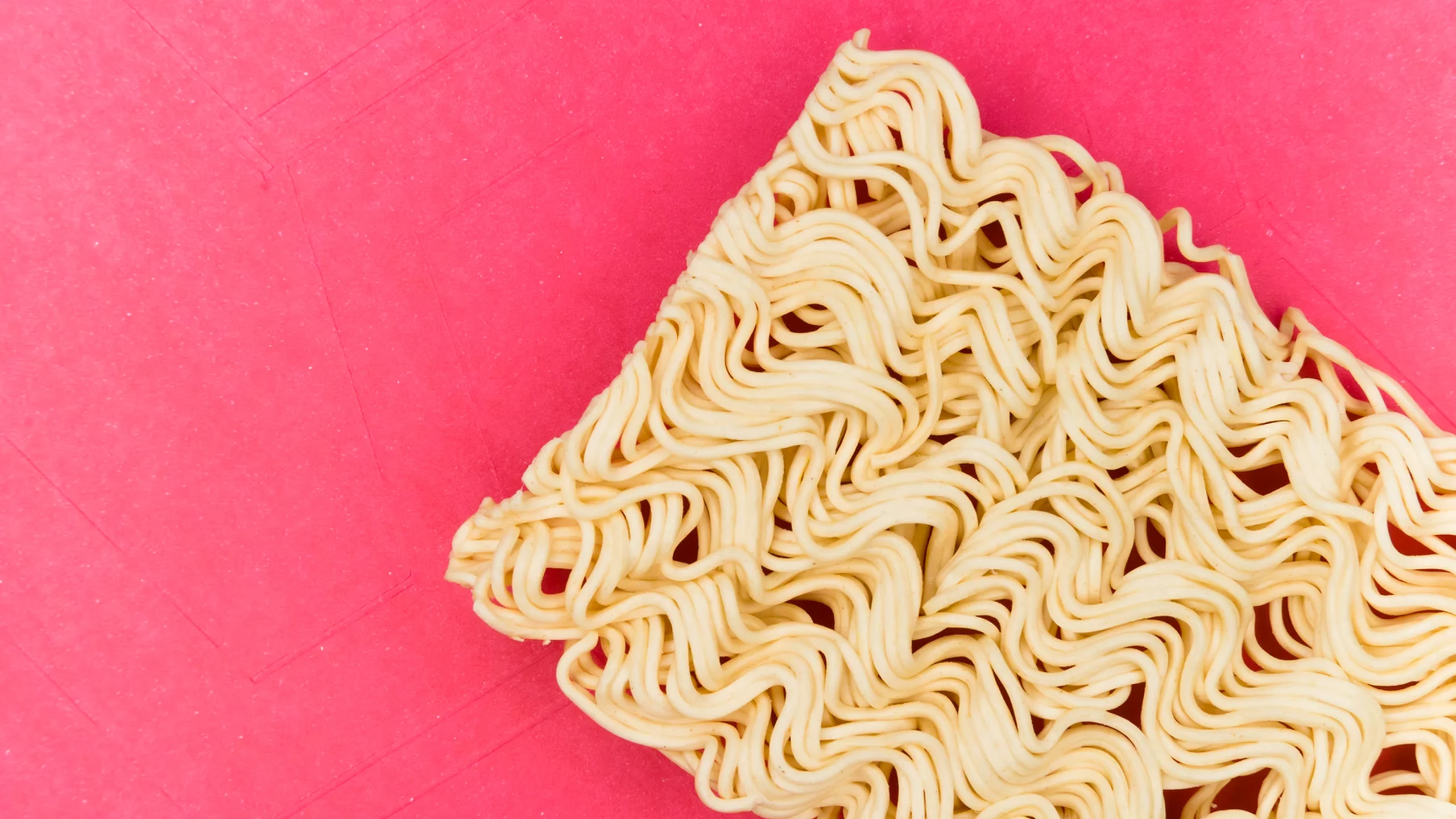 Profeco desecha 129,937 sopas instantáneas por publicidad nutrimental engañosa