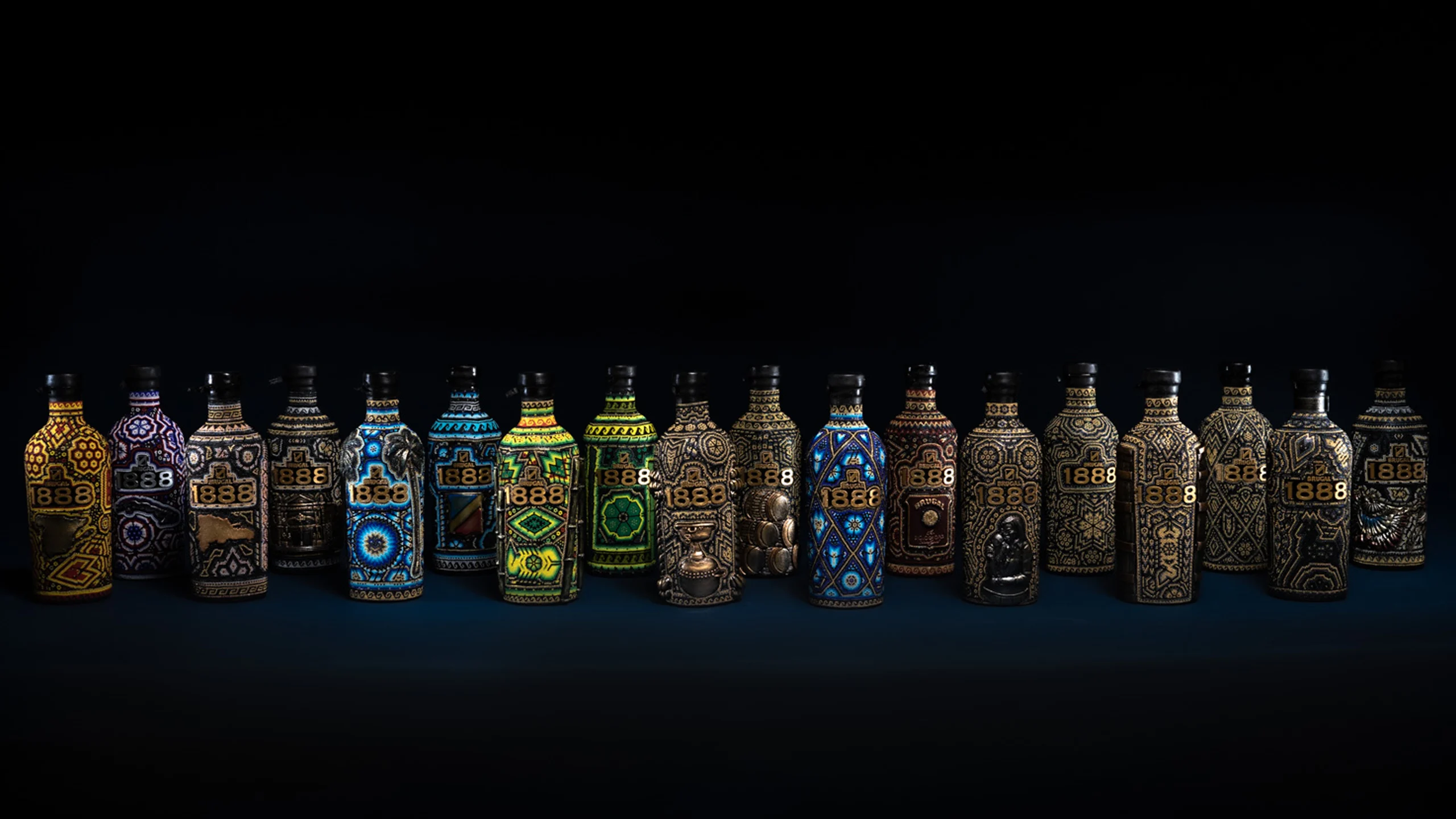 ¿Ron y arte huichol? Brugal 1888 lo hace posible en estas botellas edición especial
