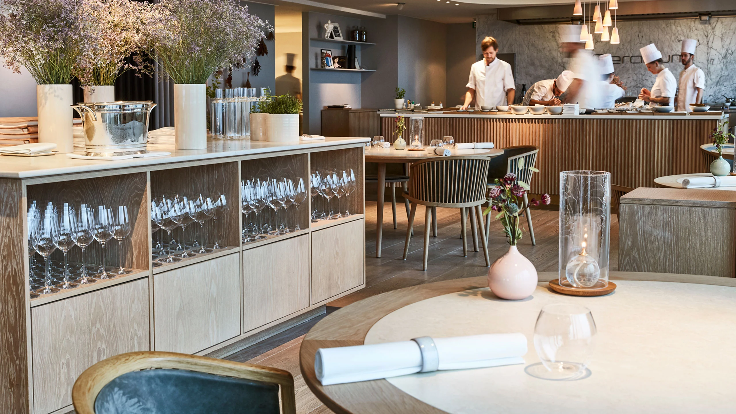 Otro restaurante de los ’50 Best’ está eliminando (la mayoría de) la carne de su menú