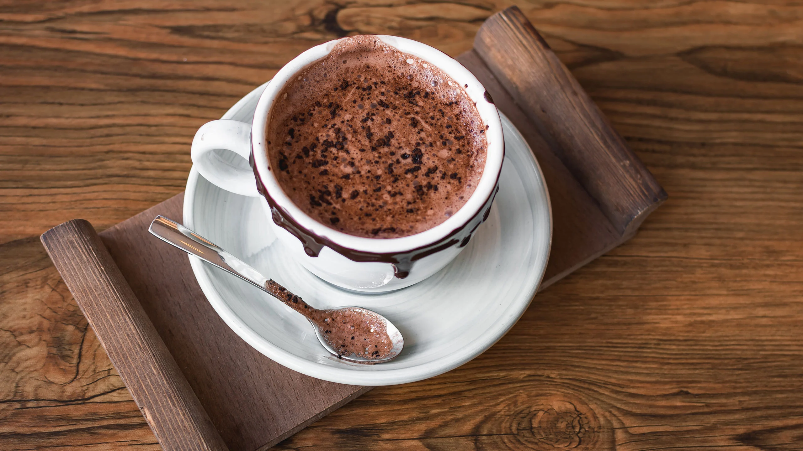 Aprende a preparar un tradicional atole champurrado