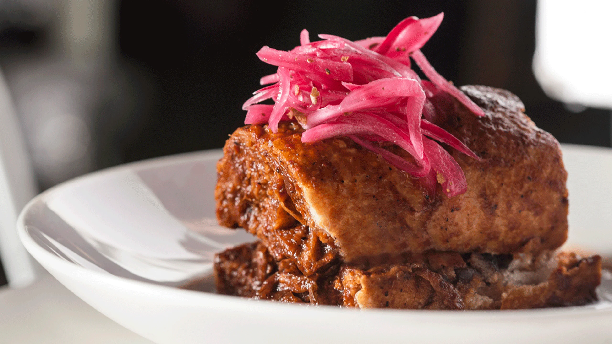 Aprende la receta fácil de tortas ahogadas al estilo Jalisco