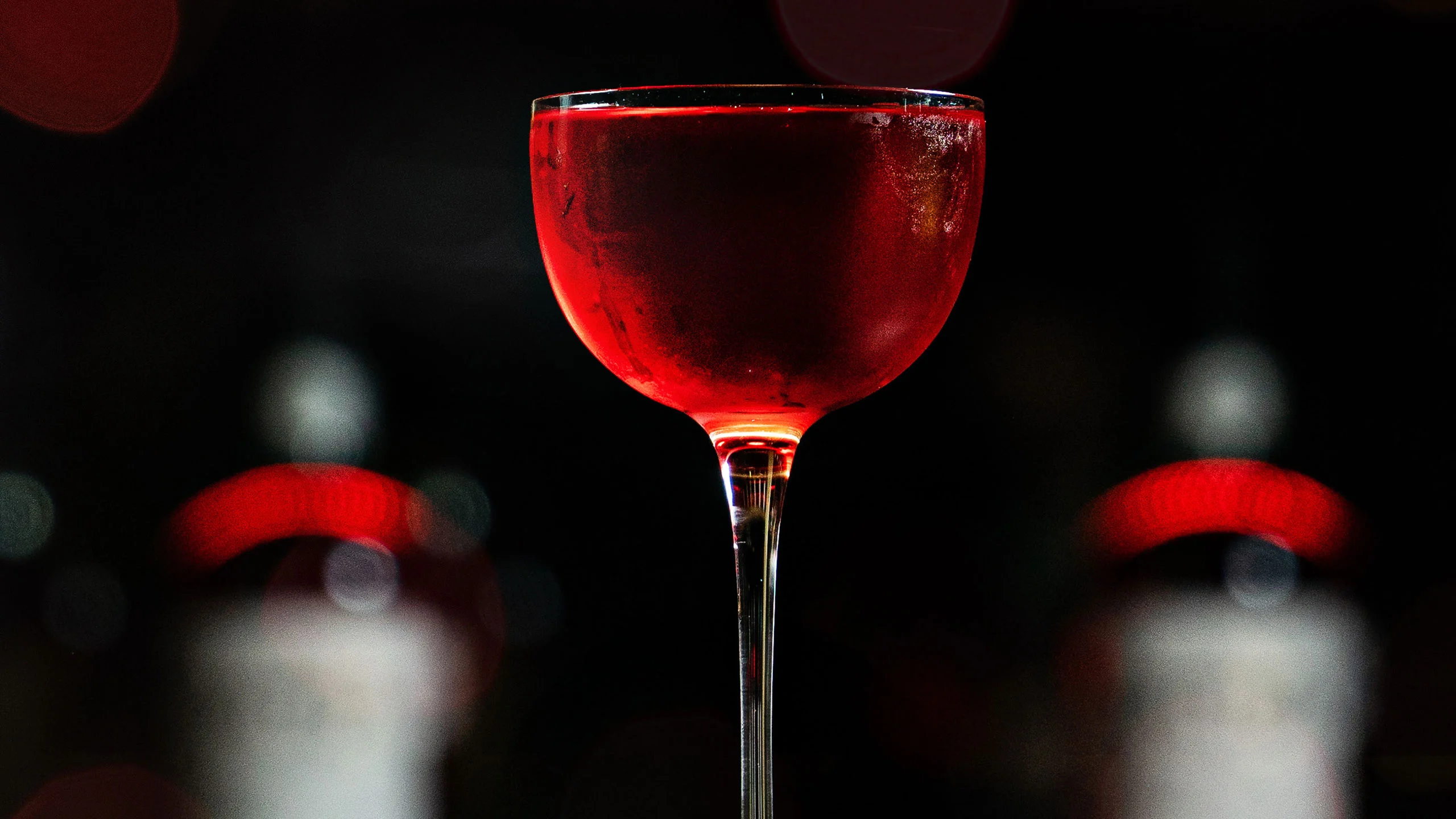 Descubre el bitter y cómo se utiliza en la coctelería