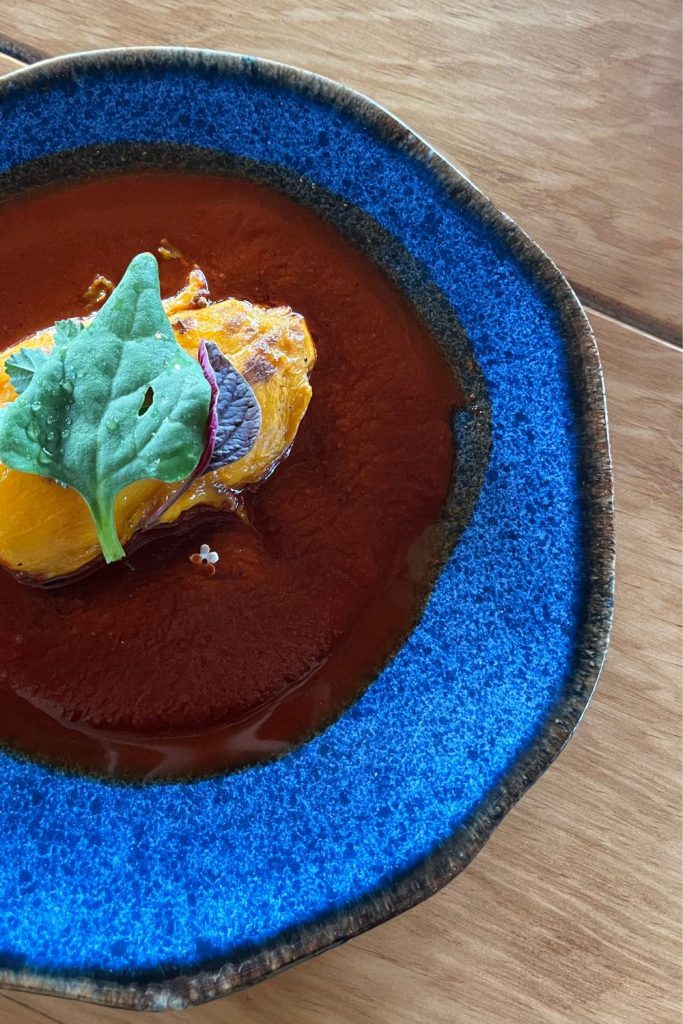 Mole con mango. Foto: Griselle Montejo