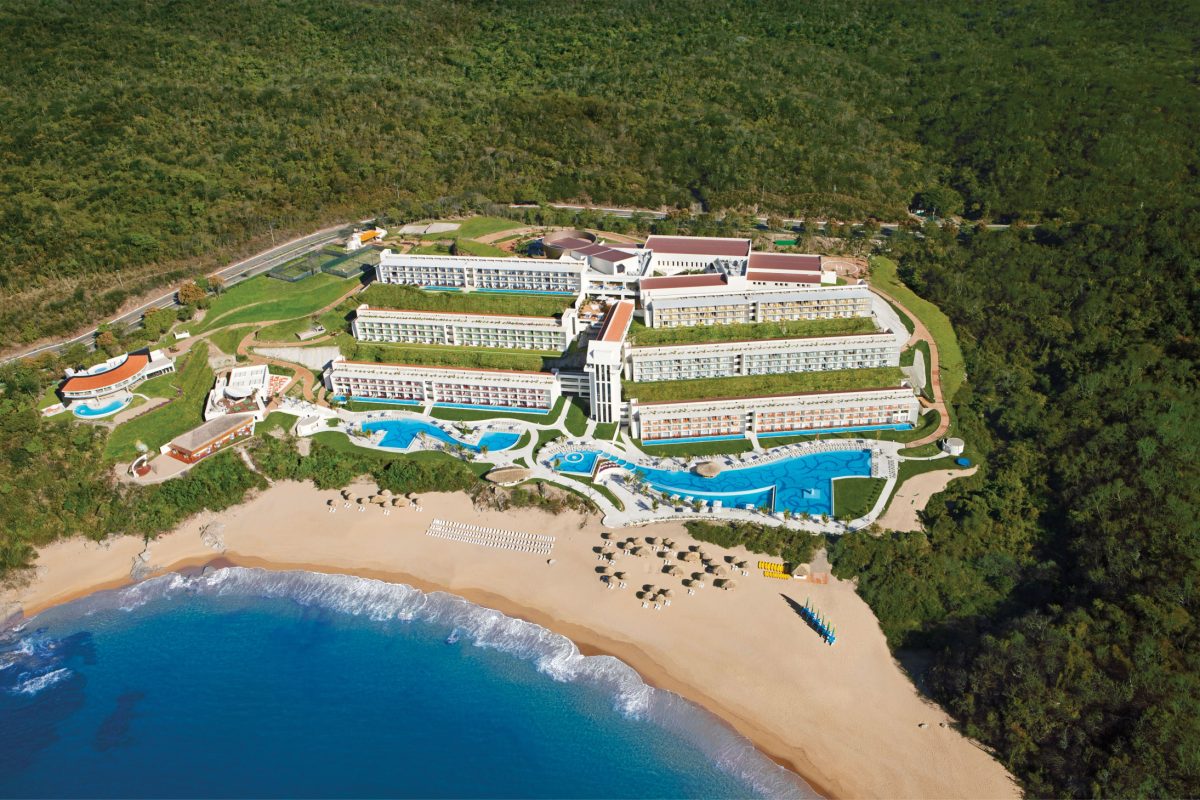 Hotel Secrets Huatulco