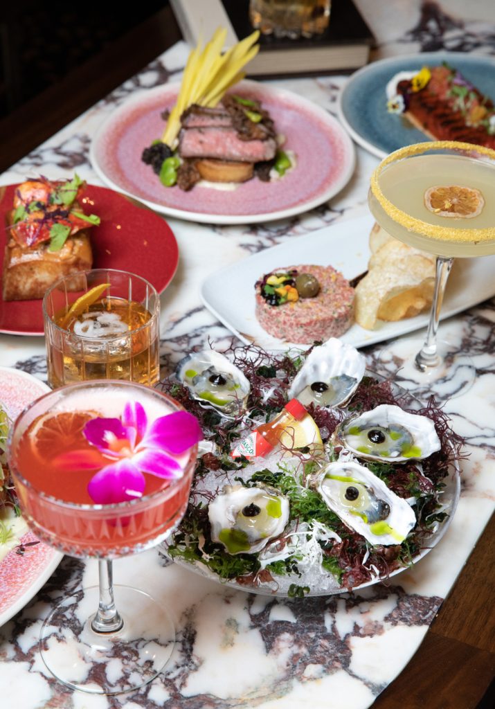 Platillos y bebidas de Alle Lounge on 66 | Foto: Cortesía
