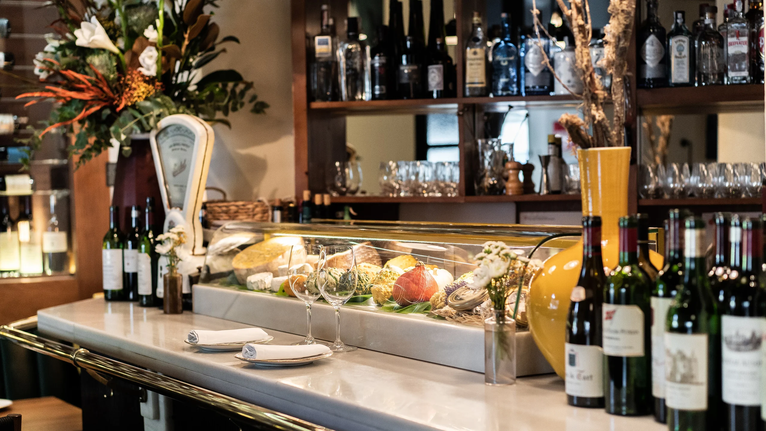 Mont Bar: un bistró en Barcelona para disfrutar tapas sofisticadas