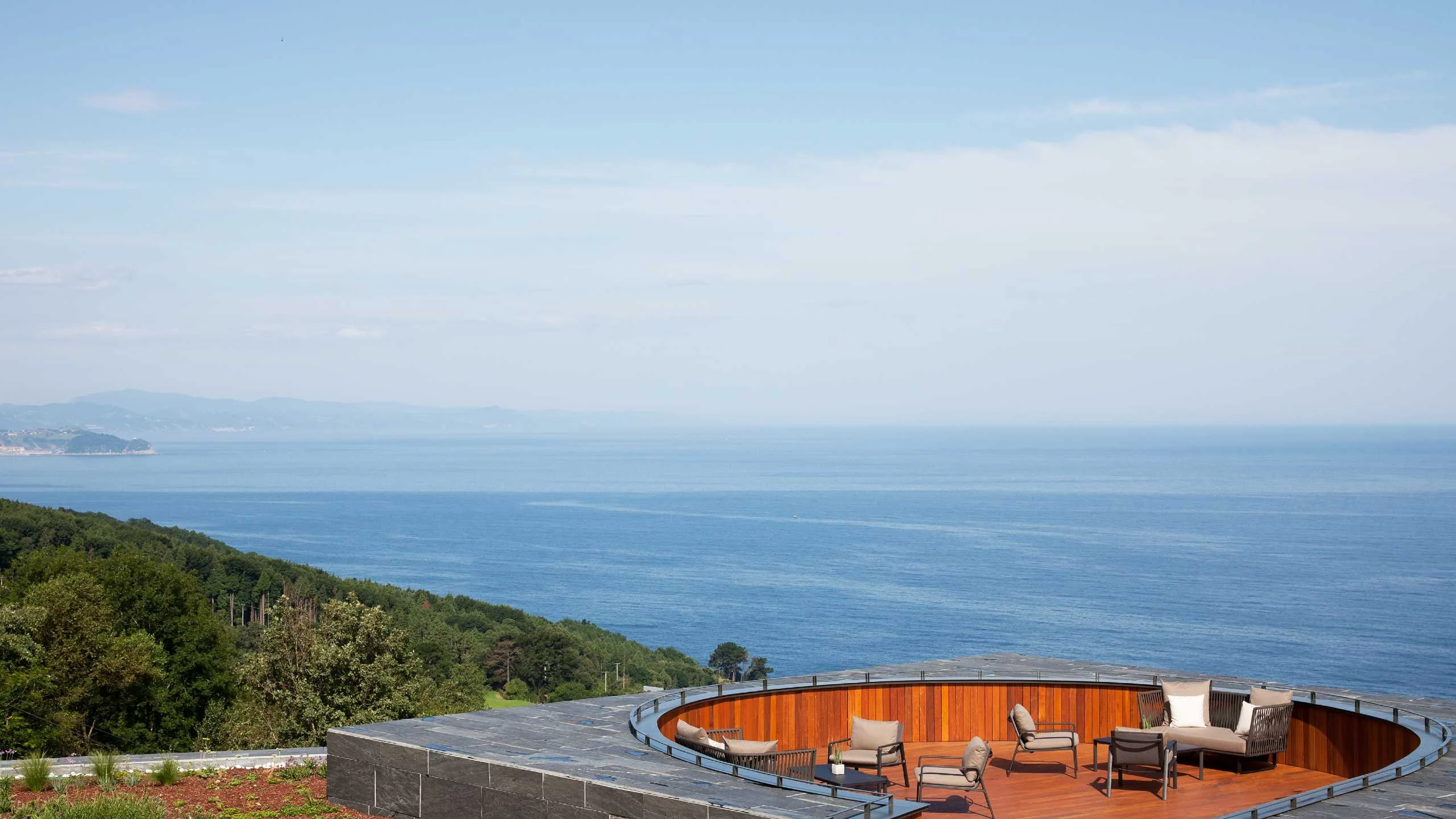 Akelarre Hotel: gastronomía y descanso en San Sebastián