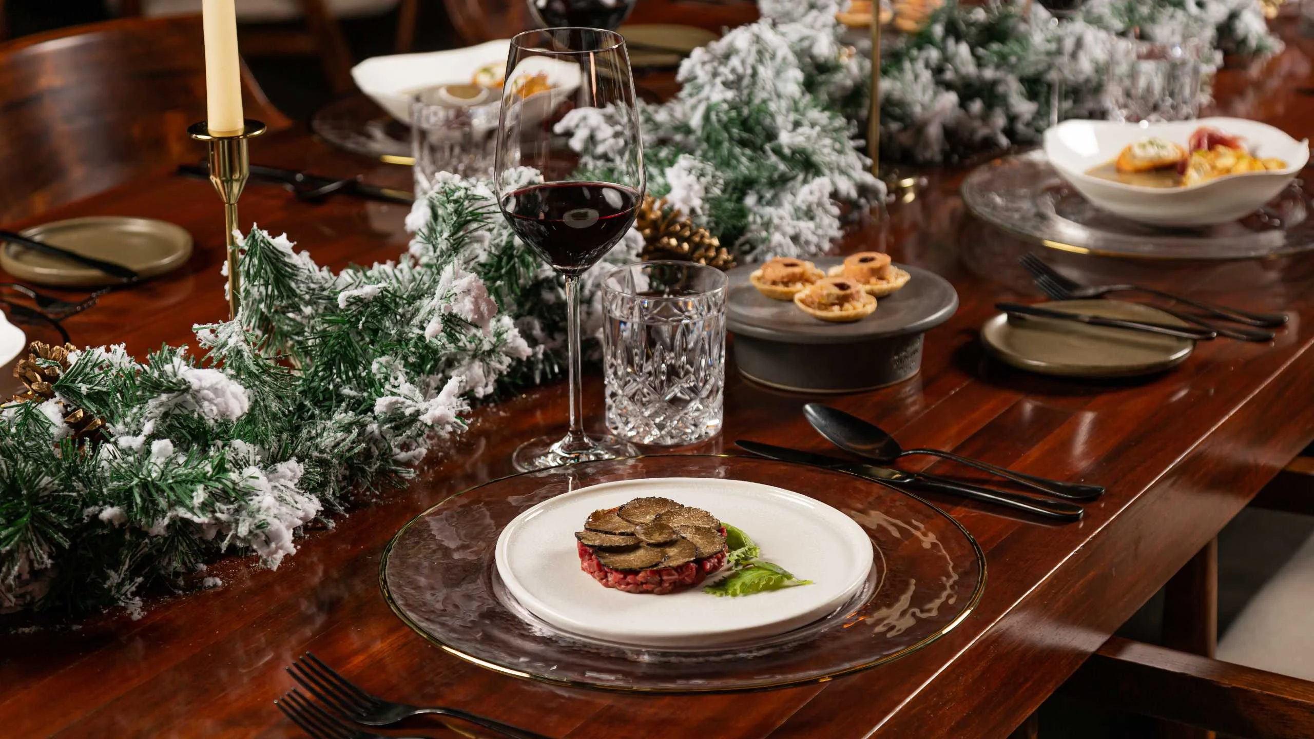 Celebra la Navidad y el Año Nuevo en Sofitel Celebra la Navidad y el Año Nuevo en Sofitel