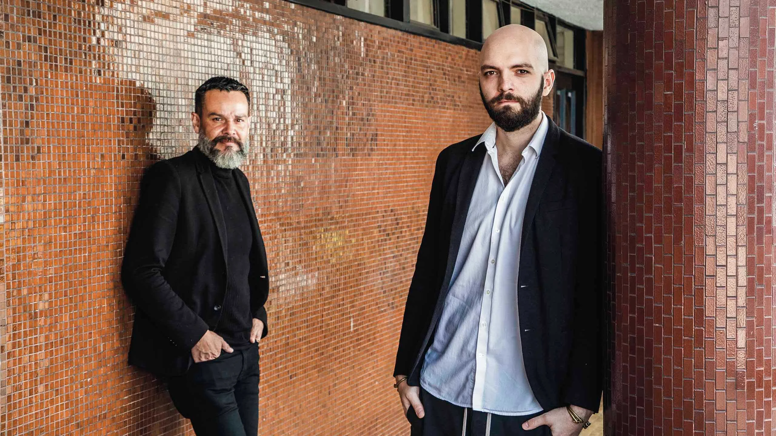 Muro Rojo Arquitectura: Jorge Medina y Leonardo Floresvillar