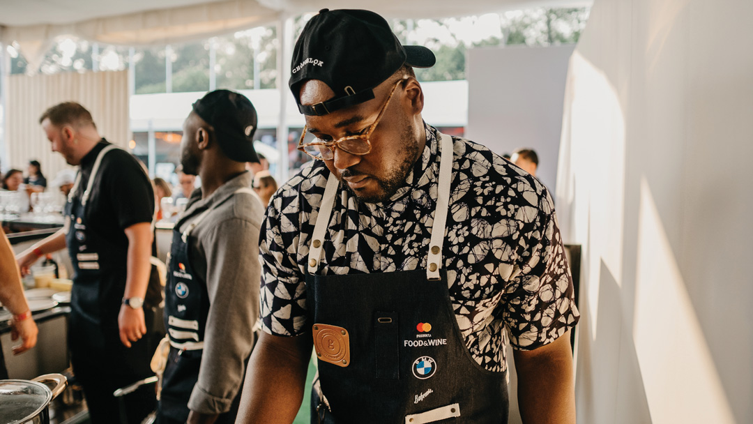 Chef Ope Amosu durante su participación en el Food & Wine Festival, en Campo Marte | Foto: Alexis Ventura, cortesía ChòpnBlk.