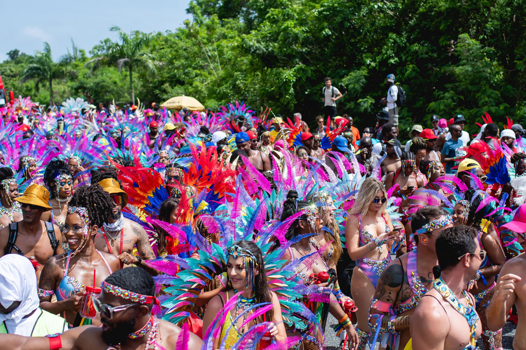 En Barbados encontrarás múltiples actividades culturales, como el Grand Kadooment Day y el festival Crop Over