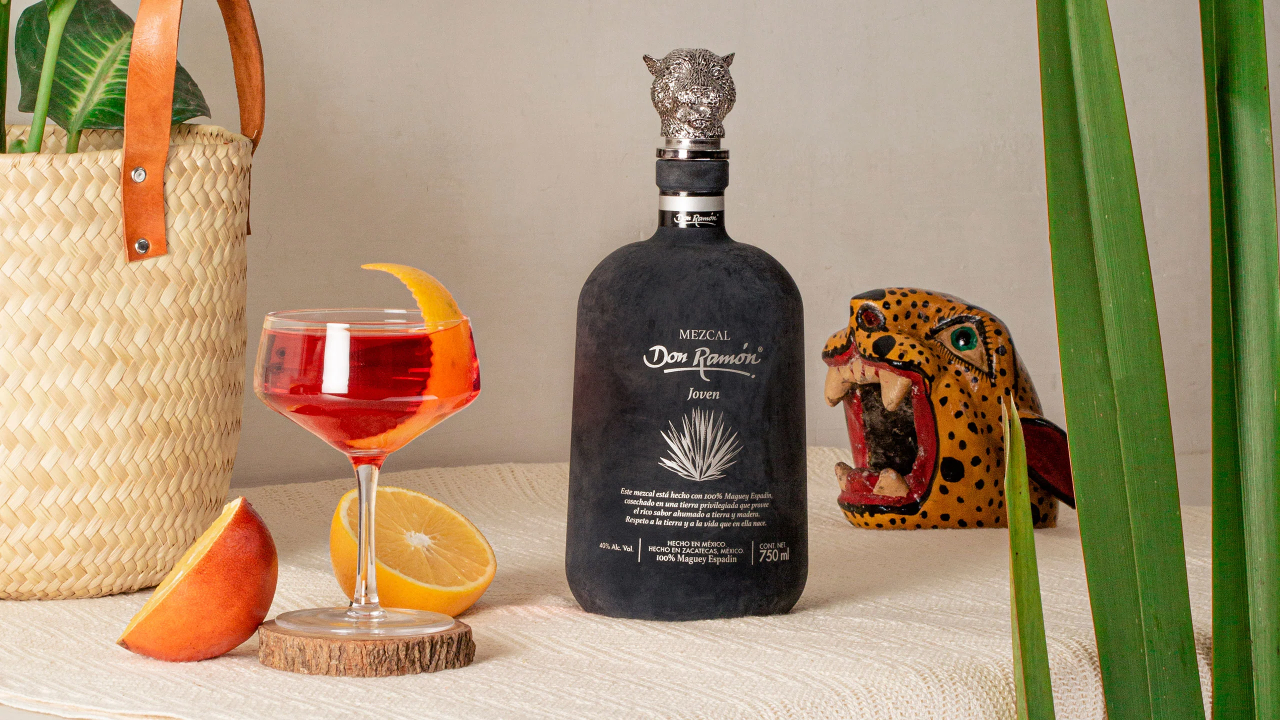 Este mezcal zacatecano está hecho con agave salmiana