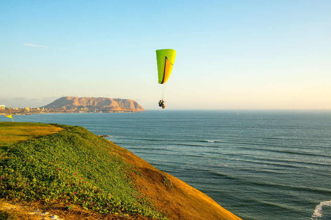 En Lima podrás practicar actividades acuáticas impresionantes 