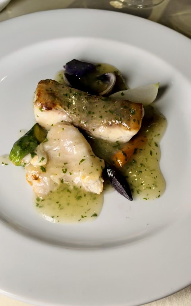Robalo blanco en salsa