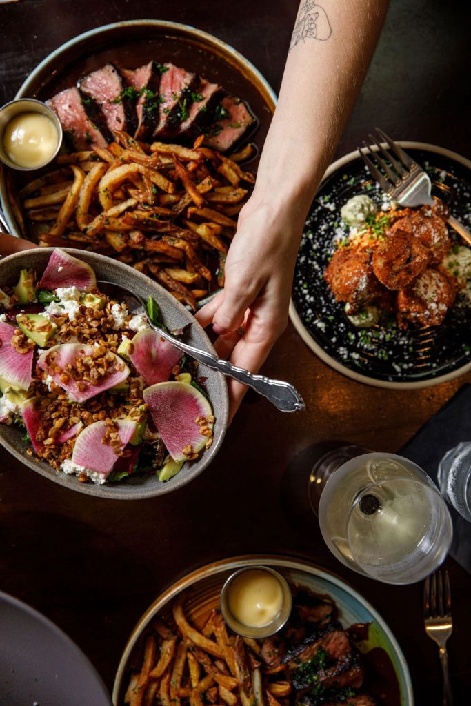 En The Ravenous Pig, el menú de Magical Dining costará 40 dólares