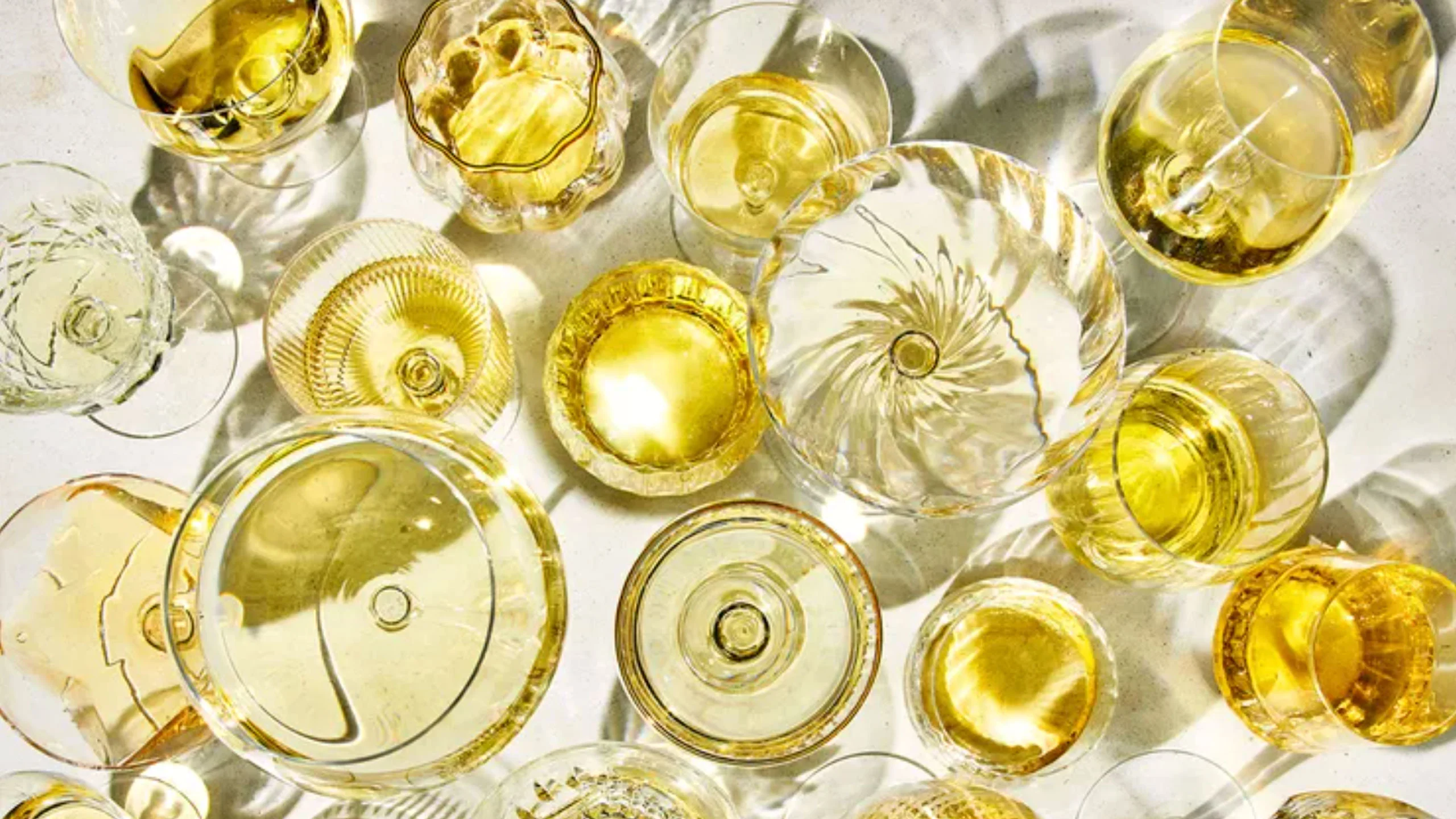 13 vinos blancos que debes conocer si quieres ser un profesional