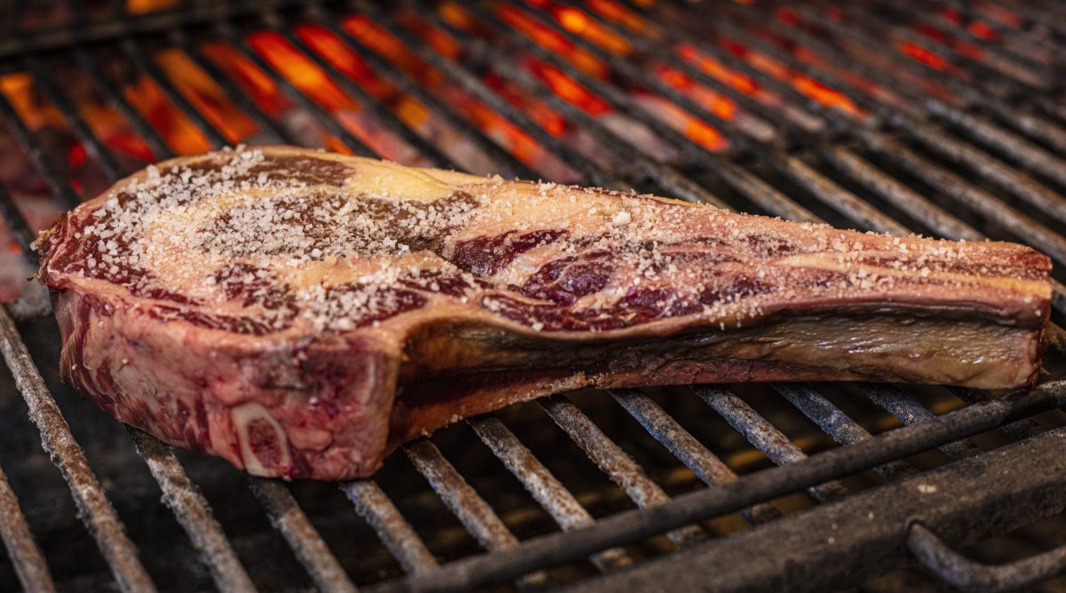 Animal Masaryk cocina al carbón