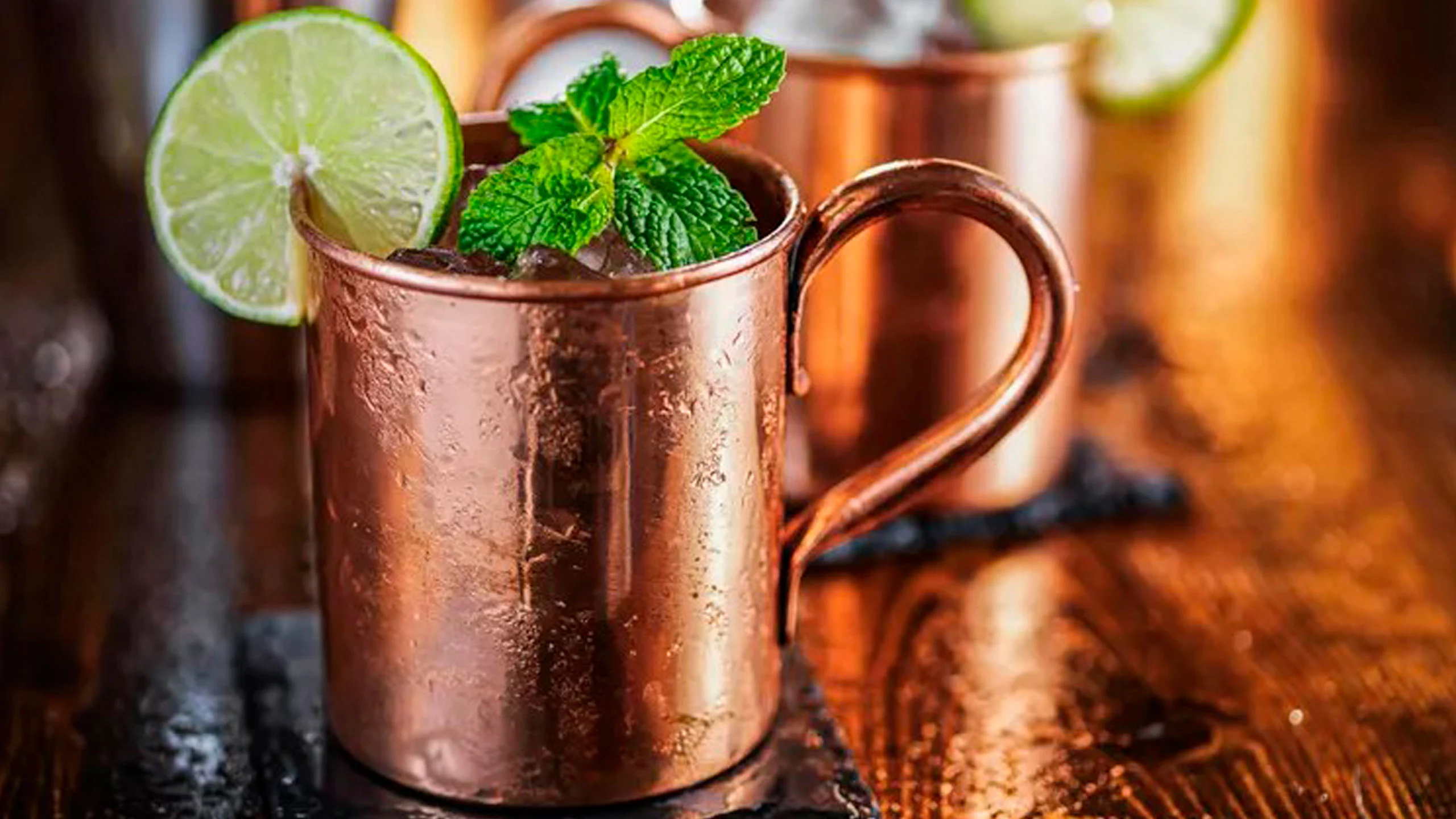 5 datos que no sabías sobre el Moscow Mule y dónde encontrar el tarro original