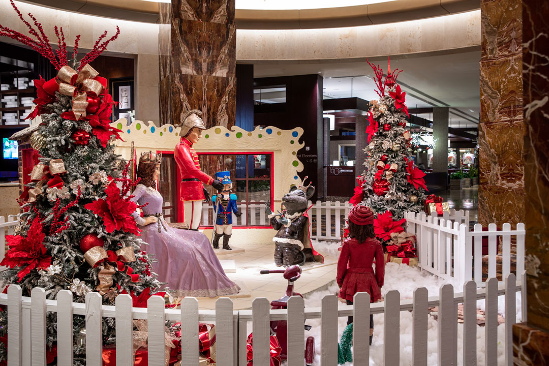 El lobby del Hilton tendrá varios spots para tomarte muchas fotografías en tu próximo viaje de vacaciones de diciembre en Houston