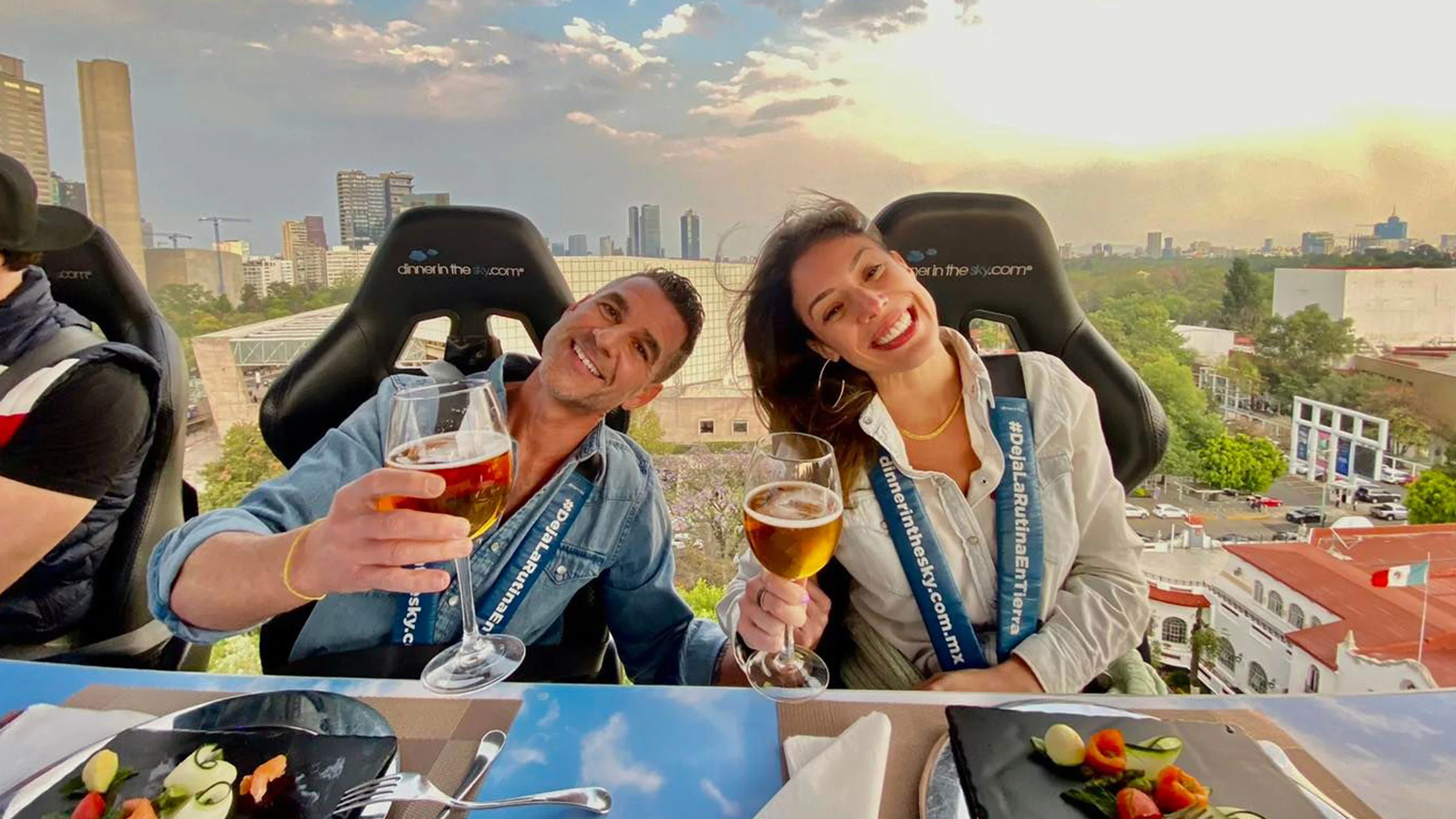 Dinner in the Sky cumple 10 años en México