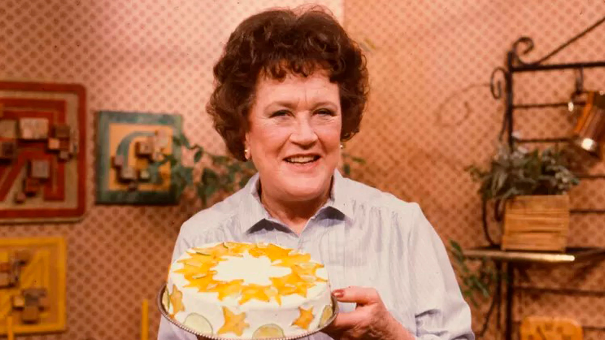Así celebraba Julia Child el Día de Acción de Gracias… y su perro casi lo arruina
