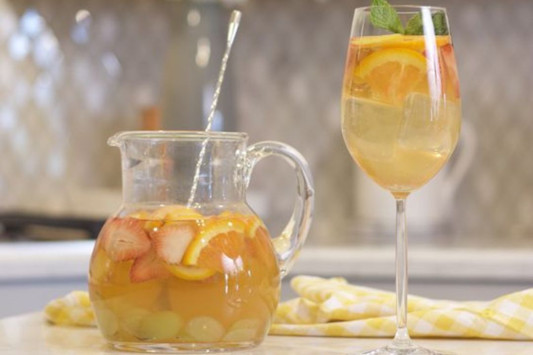 Elige el vino ideal para preparar una sangría