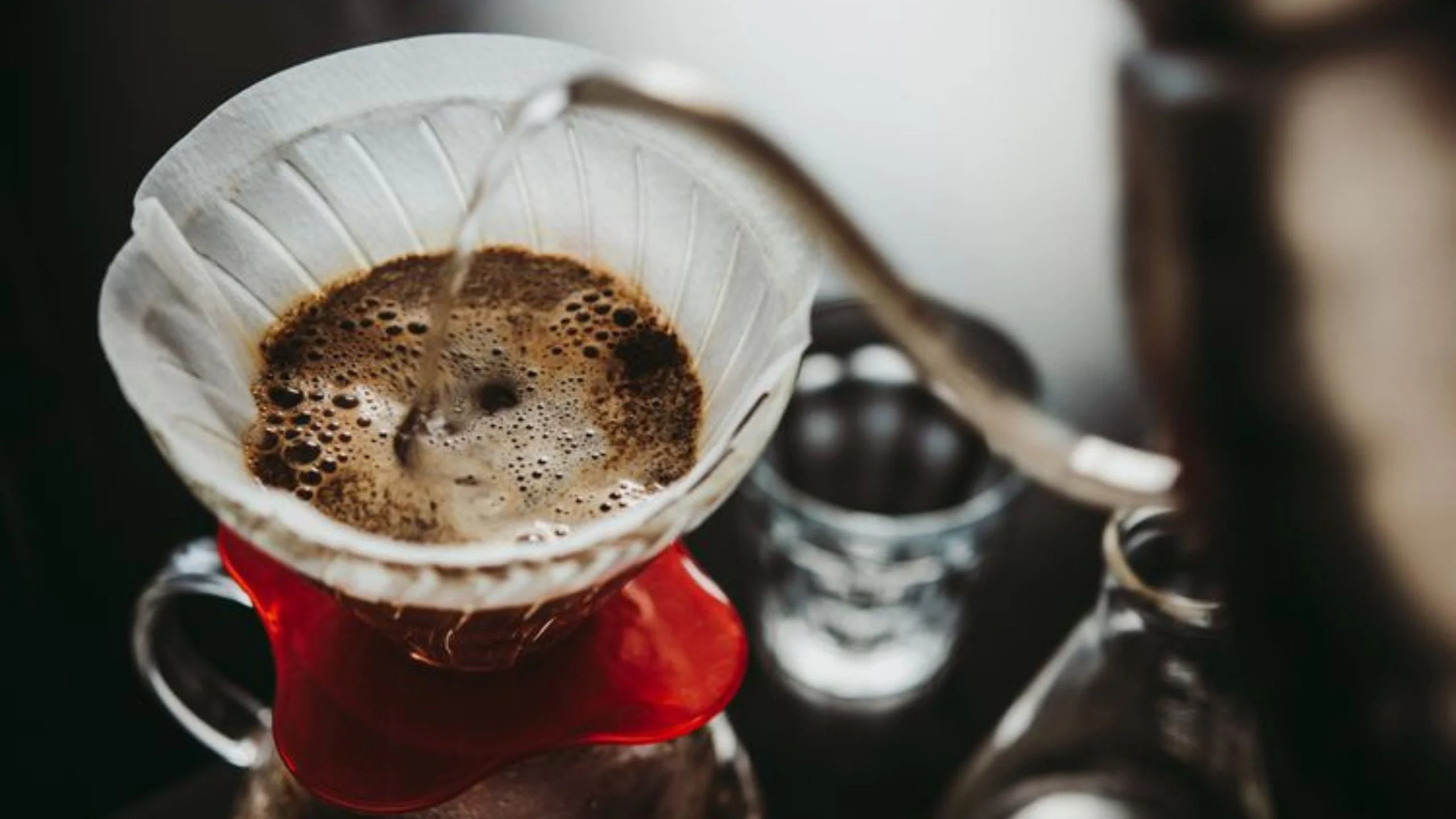 Tu amor por la cafeína puede ser la razón por la que te gusta el café negro