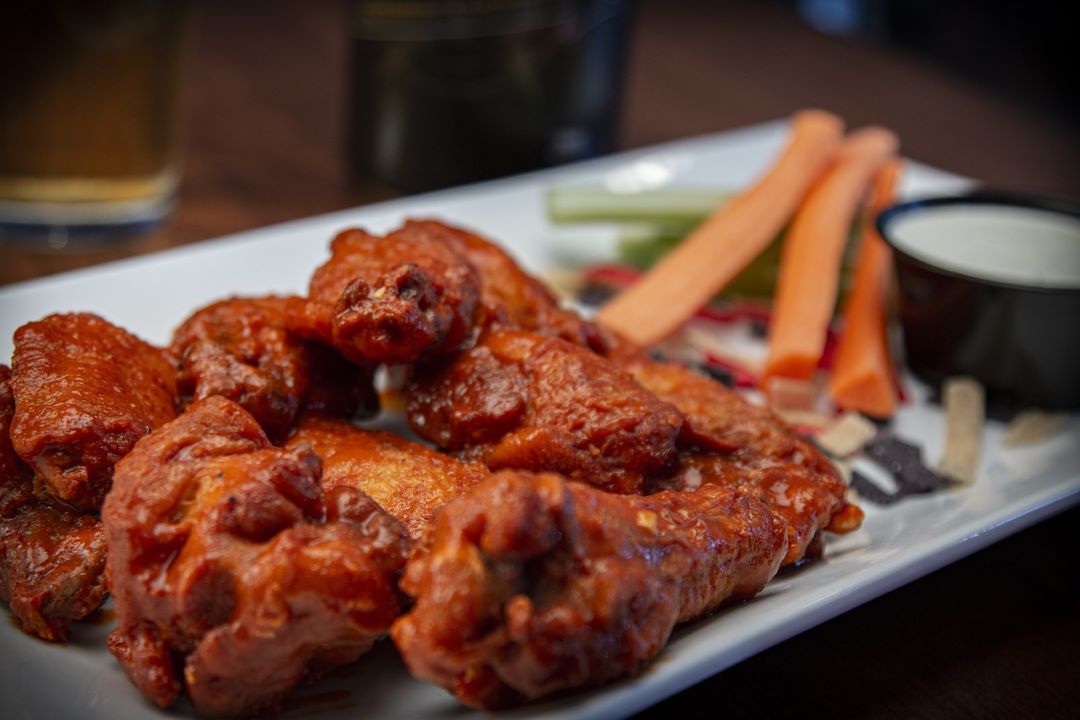 La receta de Jorge Rauch para hacer unas alitas de pollo orientales deliciosas