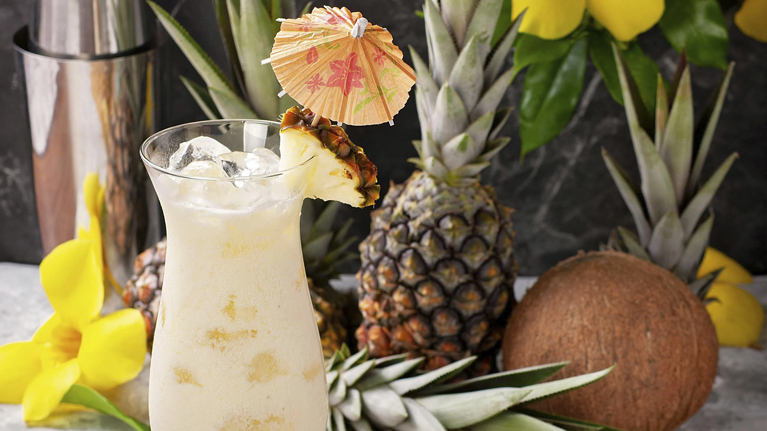Así se hace la Piña Colada más tropical: el paraíso embotellado, paso a paso