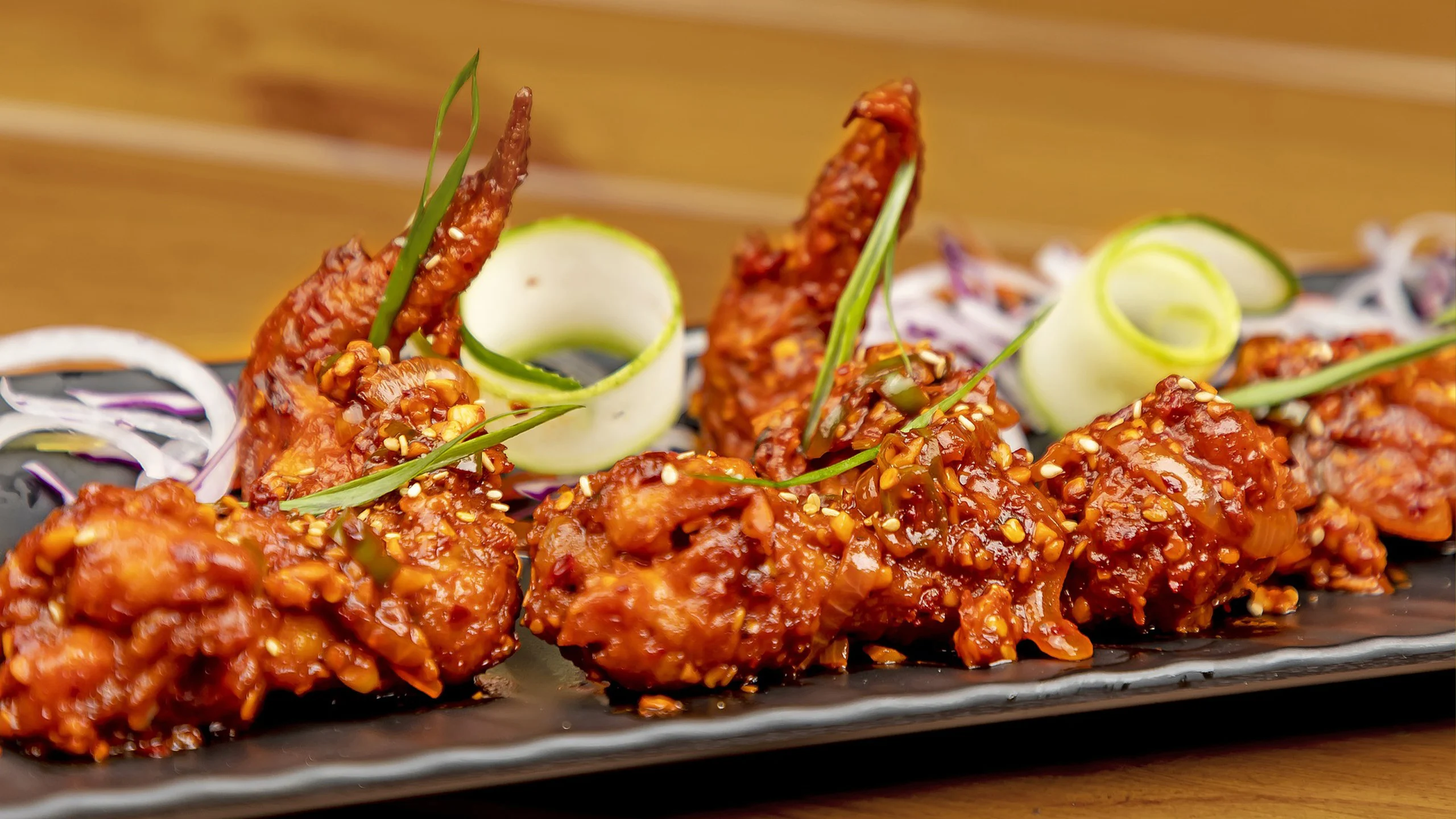 La receta de Jorge Rauch para hacer unas alitas de pollo orientales deliciosas