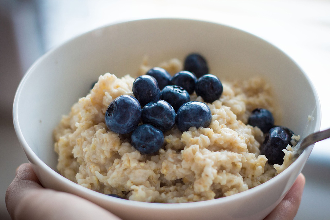 4 beneficios de comer avena: ¿es buena para la salud?