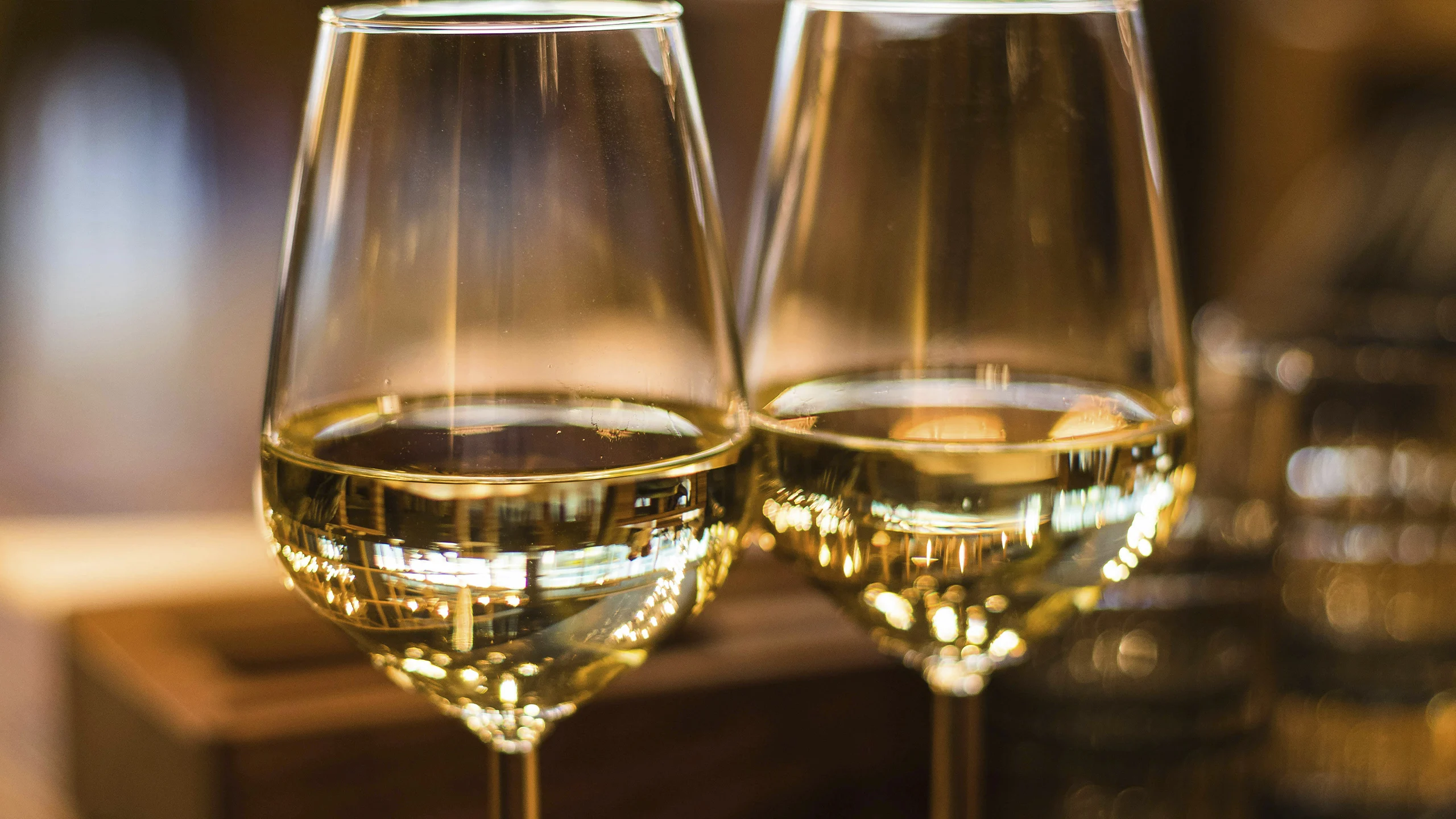 Qué vinos blancos obtuvieron 100 puntos en la Guía Peñín Qué vinos blancos obtuvieron 100 puntos en la Guía Peñín
