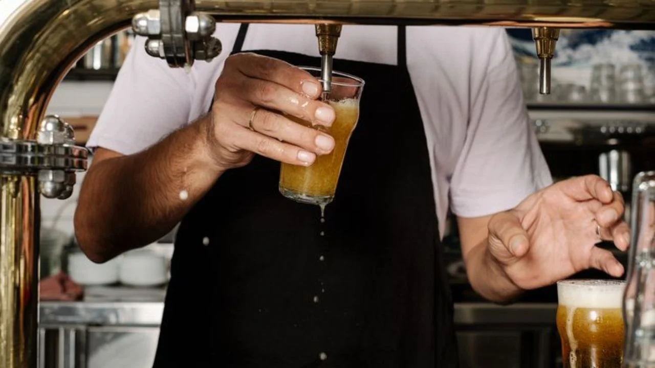 Desde IPA hasta ESB, aquí está la guía definitiva de abreviaturas de cerveza