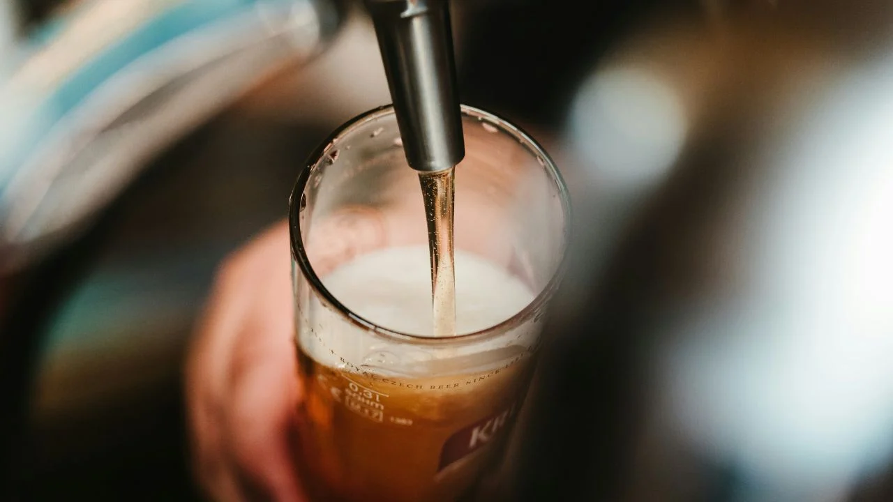 Desde IPA hasta ESB, aquí está la guía definitiva de abreviaturas de cerveza