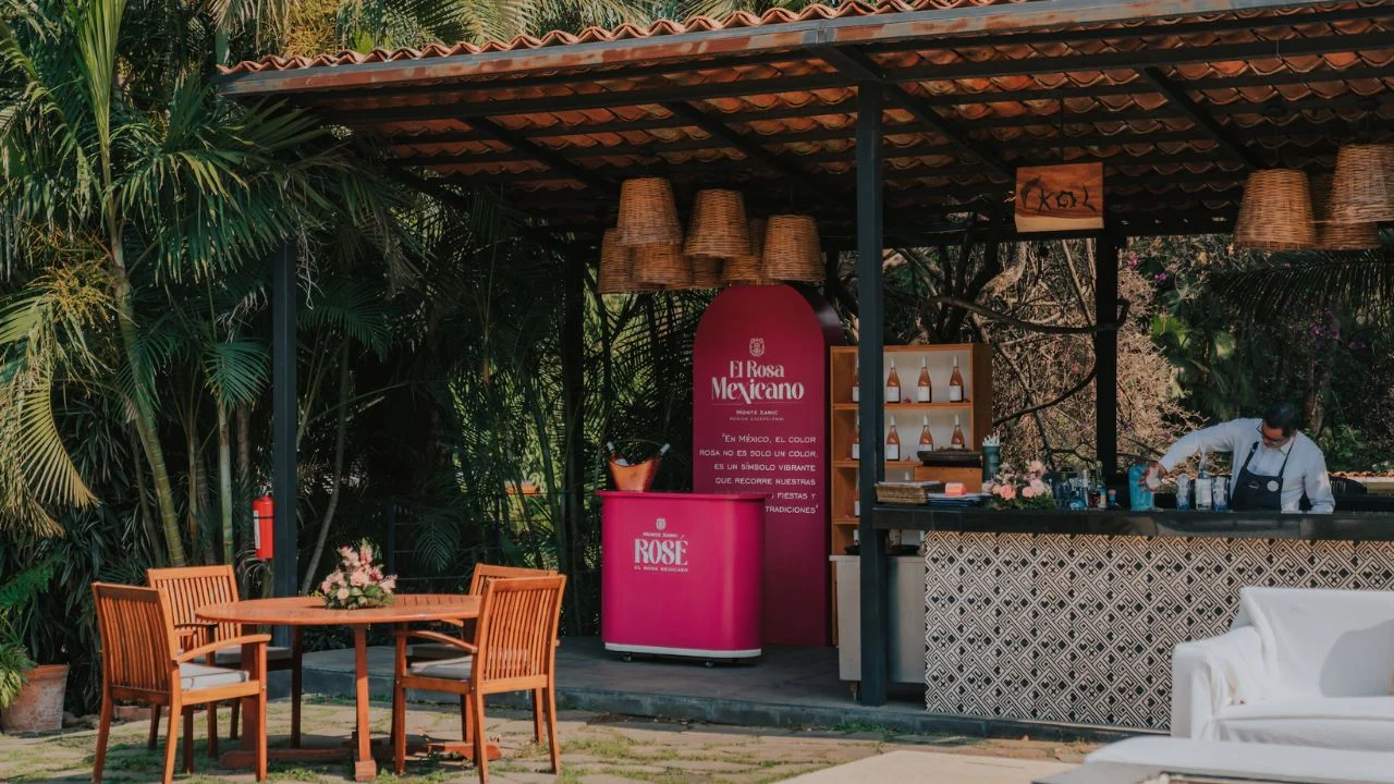 Amomoxtli se pinta de "rosa mexicano" con Monte Xanic