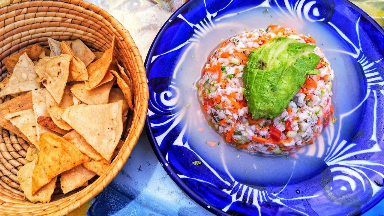 ¿Cuáles son las diferencias entre el ceviche peruano y el mexicano?