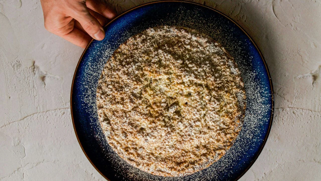 ¿Qué esperas de nosotros tarde lluviosa? ¿Que nos preparemos una rica taza de café y la acompañemos con un delicioso postre?