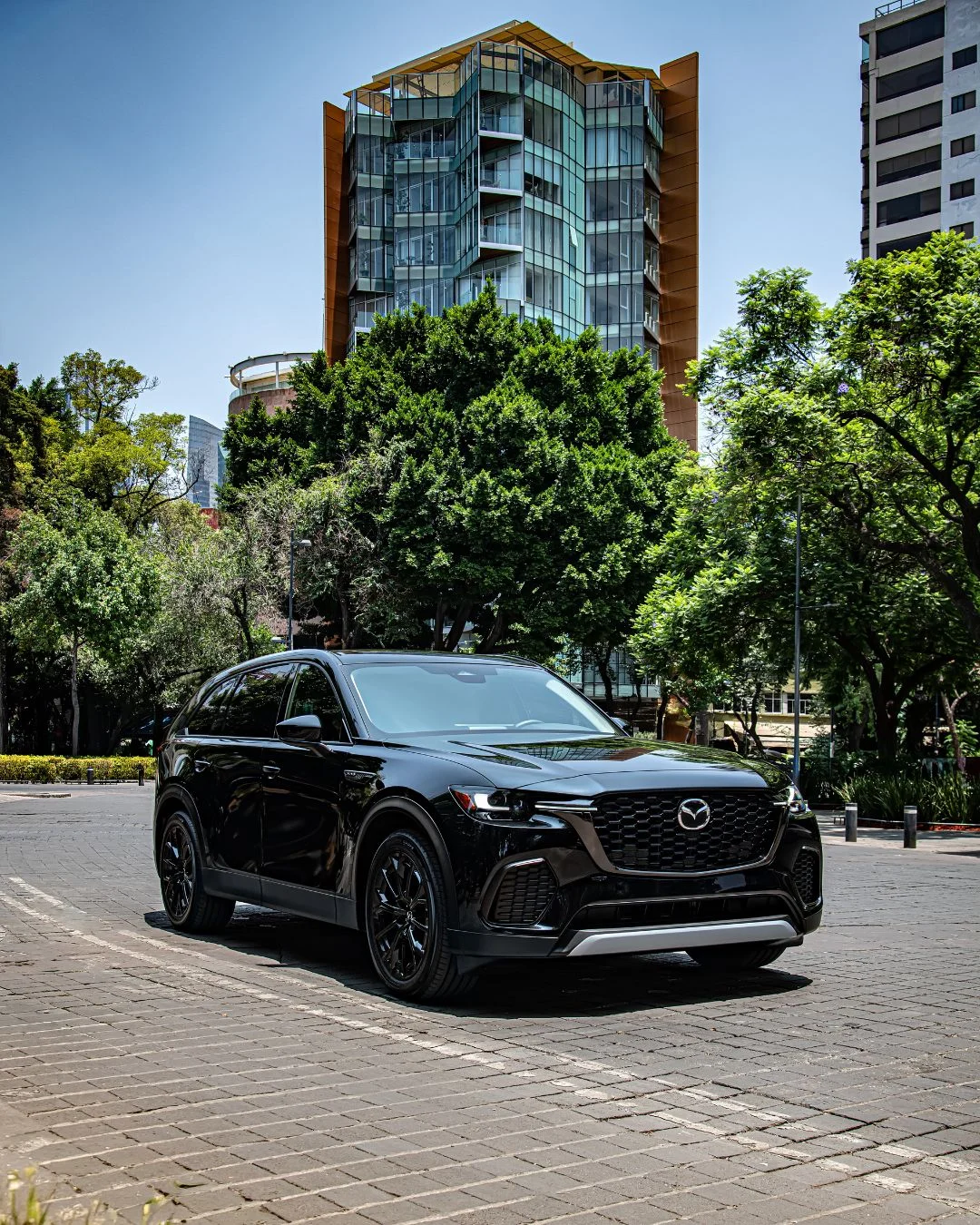 Descubre la nueva Mazda CX-70 2025, la mejor aliada para mover cada parte de ti