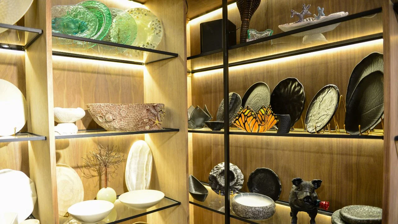Enamórate de las vajillas de Nugar en su nuevo showroom