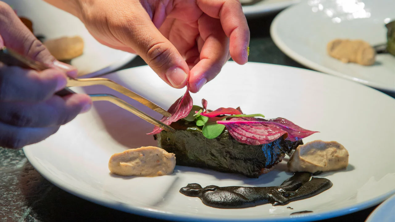 mole-negro_erick-bautista_san-pellegrino-young-chef